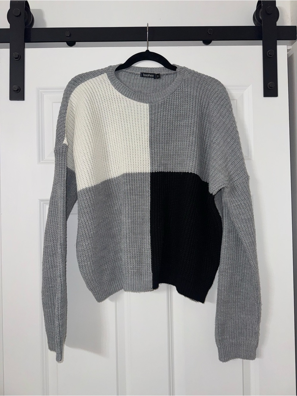 boohoo Grey White Black Colorblock Crewneck Sweater
